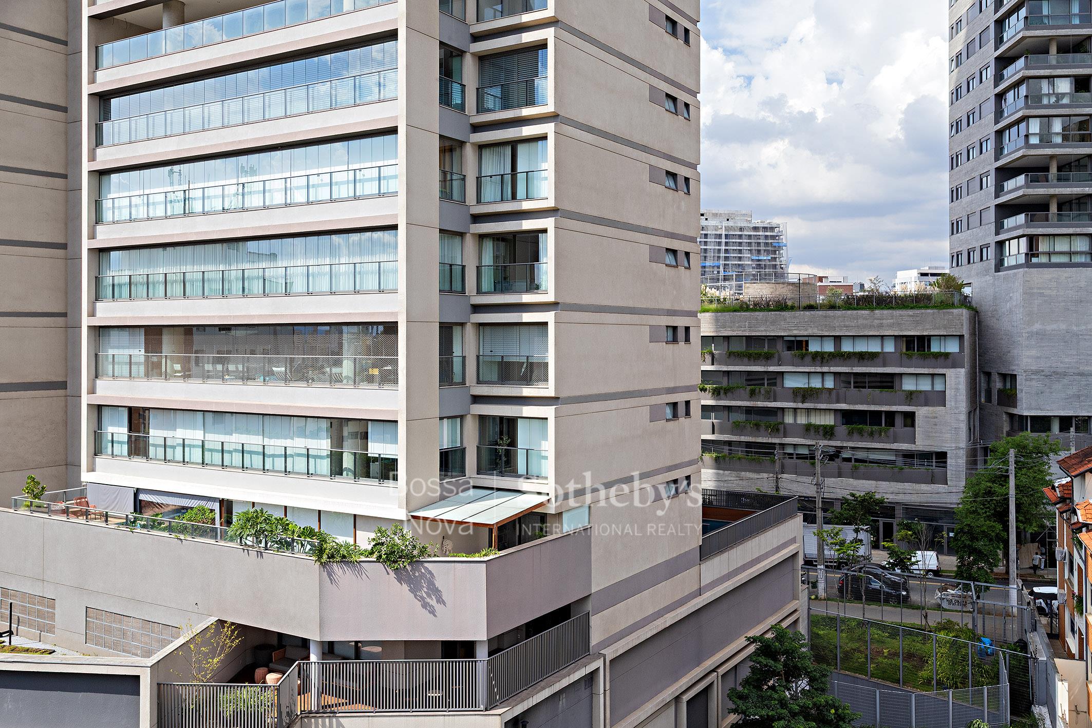 Cobertura Triplex para venda em Vila Madalena